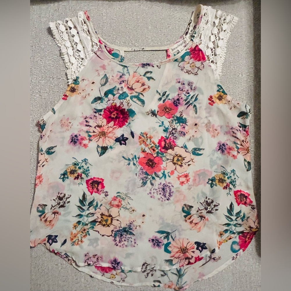Love on a Hanger Semi-Sheer Floral Printed Blouse w Crocheted Cap Sleeves